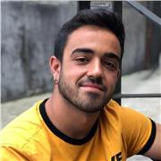 Profesor de Piano, imparte clases a todo tipo de alumnos